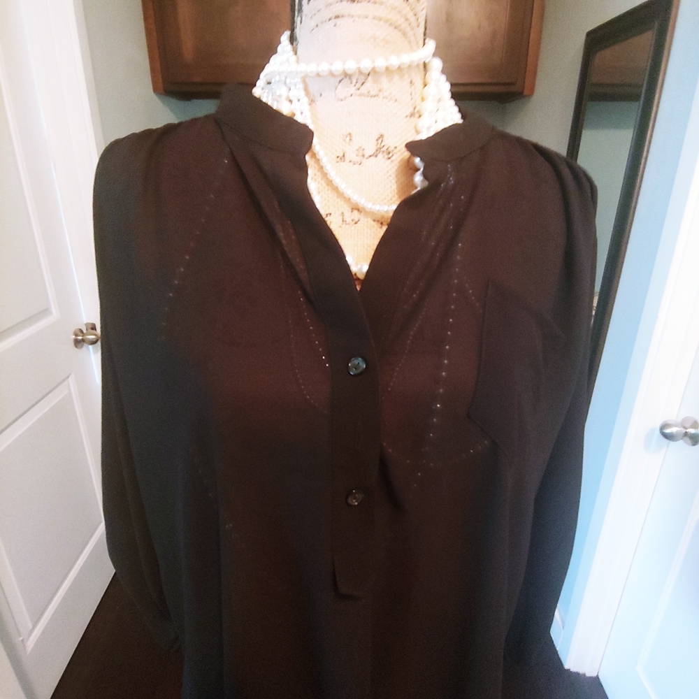 Women's blouse - Picture 2 of 5
